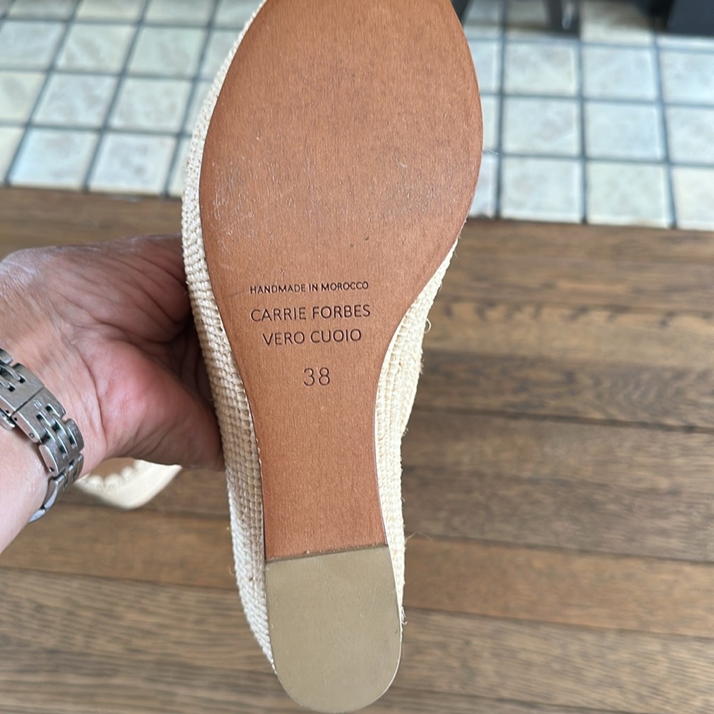 CARRIE FORBES Karim woven raffia wedges in excellent unworn condition. - Picture 3 of 6